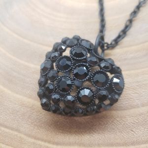 Sparkly black rhinestone heart necklace